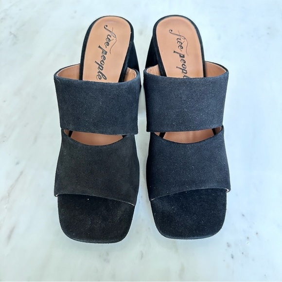 Free People Love is Everywhere Black Velvet‎ Platform Sandals Women's Size 11 - Picture 3 of 9